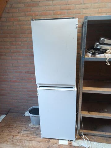 Koelkast en losse vriezer - GRATIS