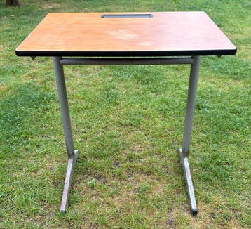 Vintage schoolbankje / lessenaar
