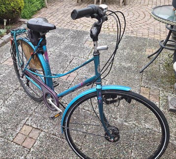 Gazelle damesfiets met 2 platte banden - Opknapper