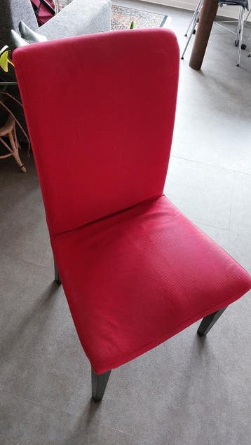 Rode Bergmund IKEA stoel