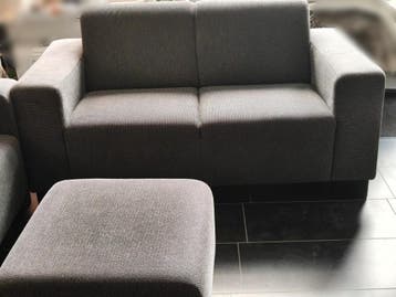 GRATIS 2+3 ZITSBANK MET HOCKER