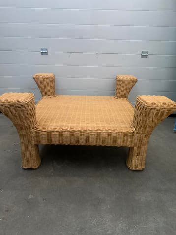 RIETEN SALONTAFEL ZONDER GLASPLAAT