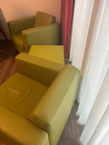 GRATIS: Comfortabele groene fauteuils
