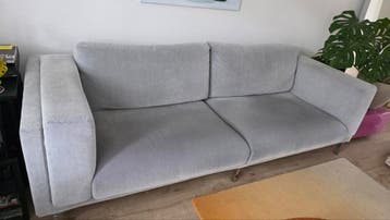 GRATIS IKEA NOCKEBY 4-zits bank grijs, met gebruikerssporen