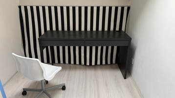 Bureau (+ stoel)