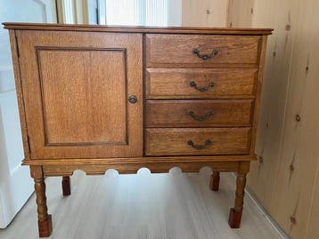 GRATIS DRESSOIR KASTJE OP TE HALEN