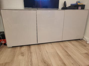 Gratis af te halen: mooi dressoir van goede kwaliteit