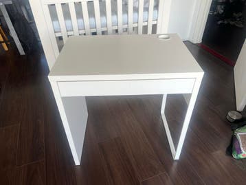 IKEA Micke bureau wit - Compact en functioneel