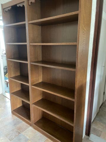 2 vintage boekenkasten - gratis