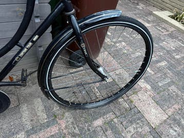 Zwarte damesfiets, Gazelle, gratis ophalen