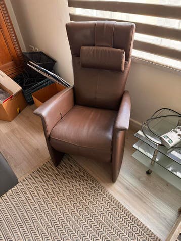 Gratis Bruine Leren Relaxstoel - Comfort en Stijl