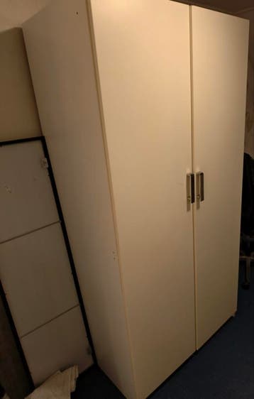 Gratis kledingkast van Ikea, 201x100x61 cm