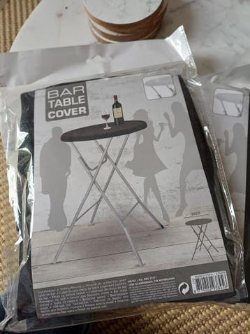 Hoes / kleed voor statafel. Zwart in verpakking. GRATIS