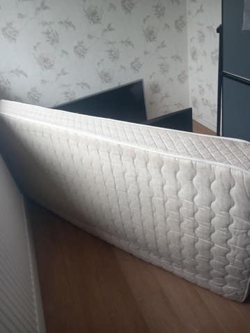 Eenpersoons matras 200x90 cm - stevig en goedliggend
