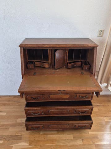 Af te halen Secretaire
