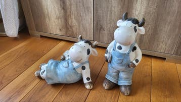Leuke decoratieve koeien beeldjes