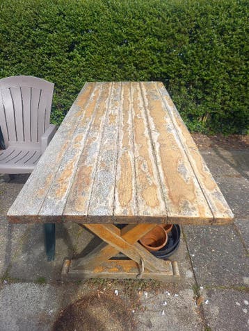 Eikenhouten eettafel gratis