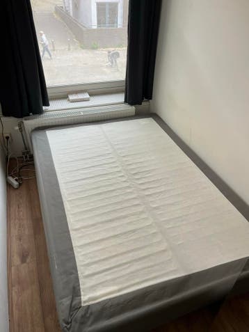 GRATIS! Tweepersoons ikea boxspring 140x200 cm - Grijs