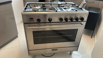 Smeg fornuis en oven (ovendeur defect moet een nieuwe op)