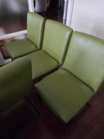 Stoelen, gratis af te halen