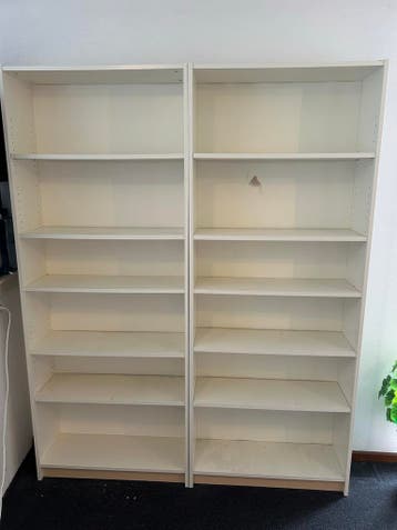 Gratis Witte Boekenkasten (2 stuks) - Gebruikt