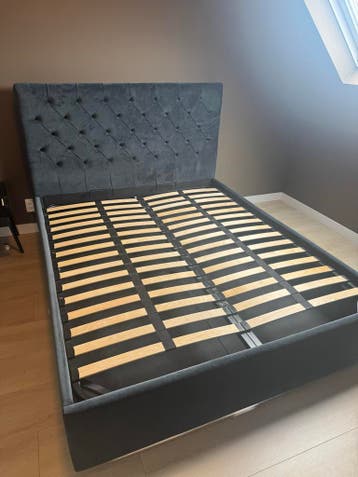 Tweepersoonsbed met opbergruimte - Zo goed als nieuw