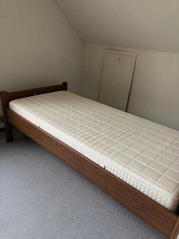 Gratis eenpersoonsbed met matras