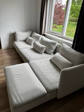 Grote familiebank met chaise longue - beschadigd door katten