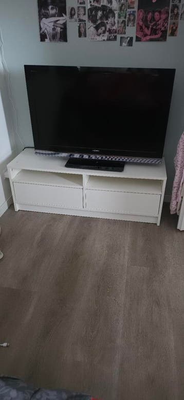 Wit tv-meubel met twee lades