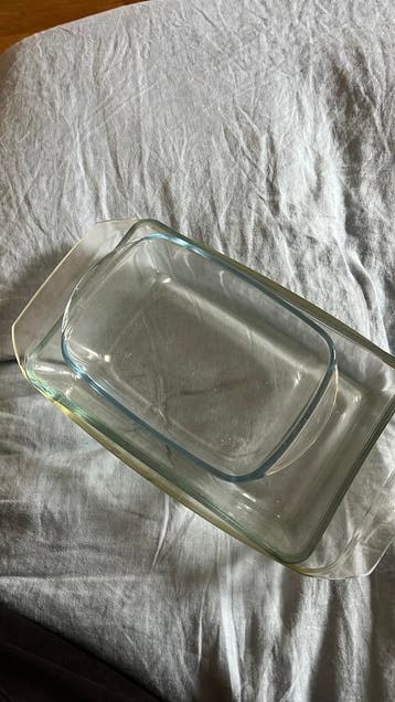 Drie glazen kookschalen