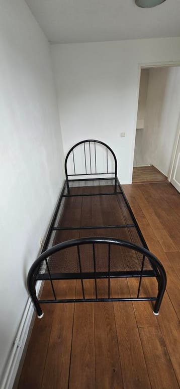 Eenpersoons bed spiraalbodem