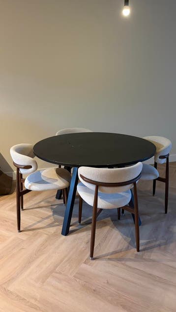 Gratis! Ronde eettafel 120 cm doorsnede