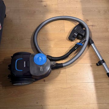 Vacuum machine