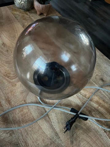 Glazen bol lamp van de Ikea