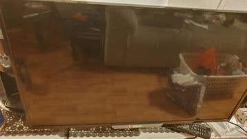 Philips 32 inch LCD TV - defect, gratis af te halen