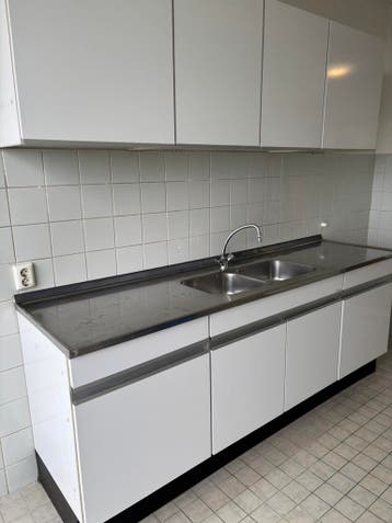 Gratis keuken (excl. bovenkastjes)