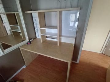 Groot bureau met opbouw - 140x75x76/165 cm