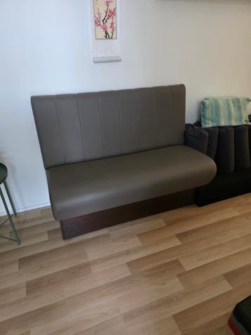 2 gratis Comfortabele bank voor eetkamer of keuken