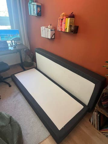 Twee eenpersoons matrassen - 80x200 cm