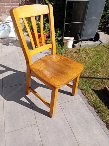 6 eiken stoelen - gratis op te halen in Budel