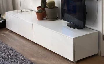Witte kast met twee lades en twee deurtjes - Snel afhalen!