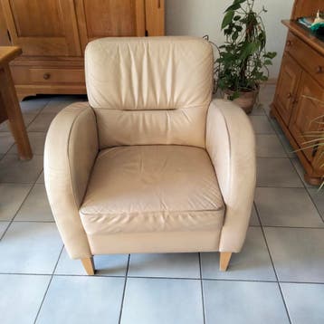 GRATIS!Leren fauteuil - prima zit, niet doorgezakt