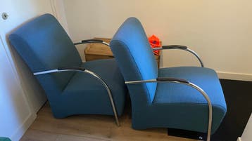 Gratis af te halen: Twee stevige fauteuils