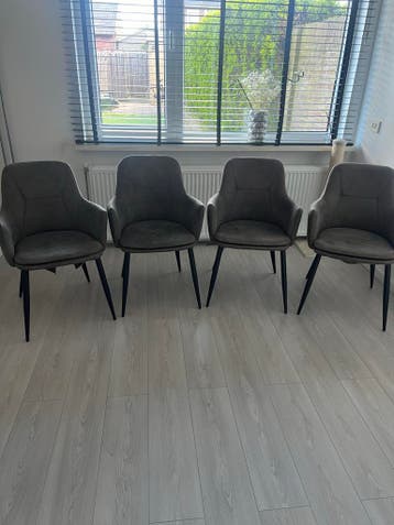 Set van 4 moderne eetkamerstoelen - Grijs
