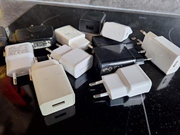 Gratis afhalen usb oplader, minstens 10stuks