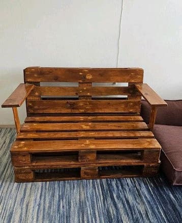 Zelfgemaakte palletbank - 120x70x75cm