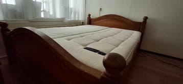 Gratis bed 160x200cm
