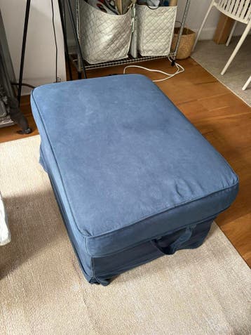 Gratis op te halen: Blauwe IKEA ektorp poef