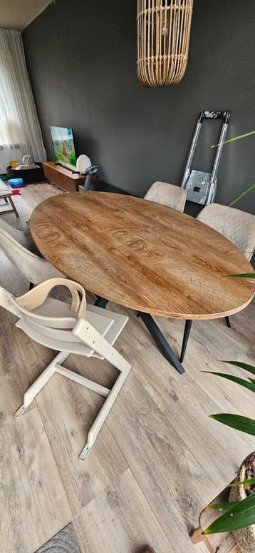Ovale Eettafel 180x100 cm met spinpoot
