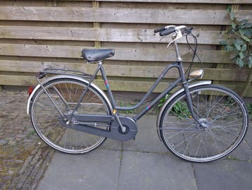 Degelijke damesfiets, stadsfiets, omafiets